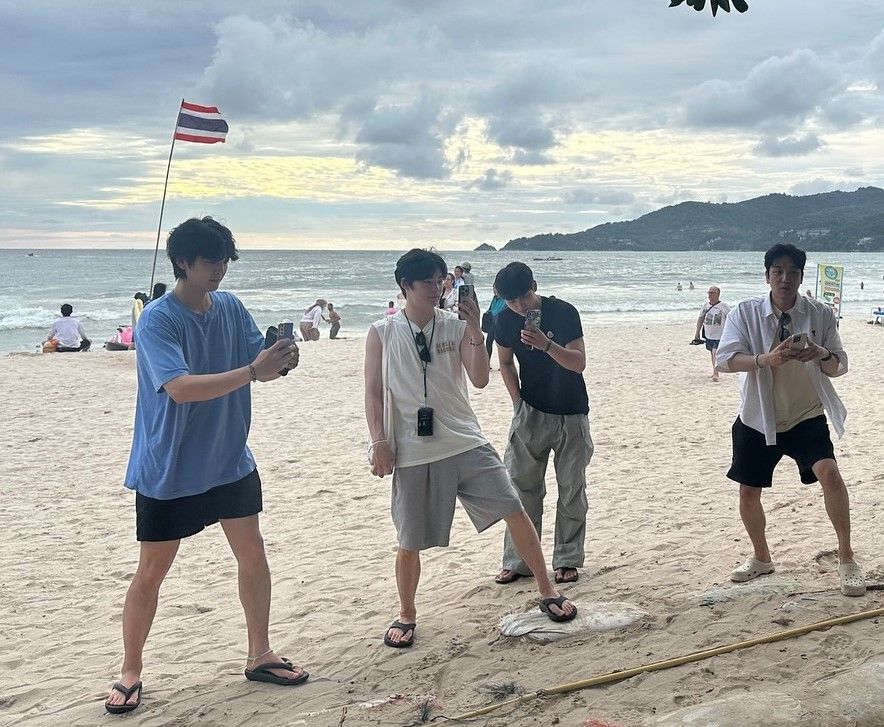 金惠奫穿這樣去度假！狂發20張「普吉島員旅照」男二們代替邊邊幫公主拍照太好笑！-17
