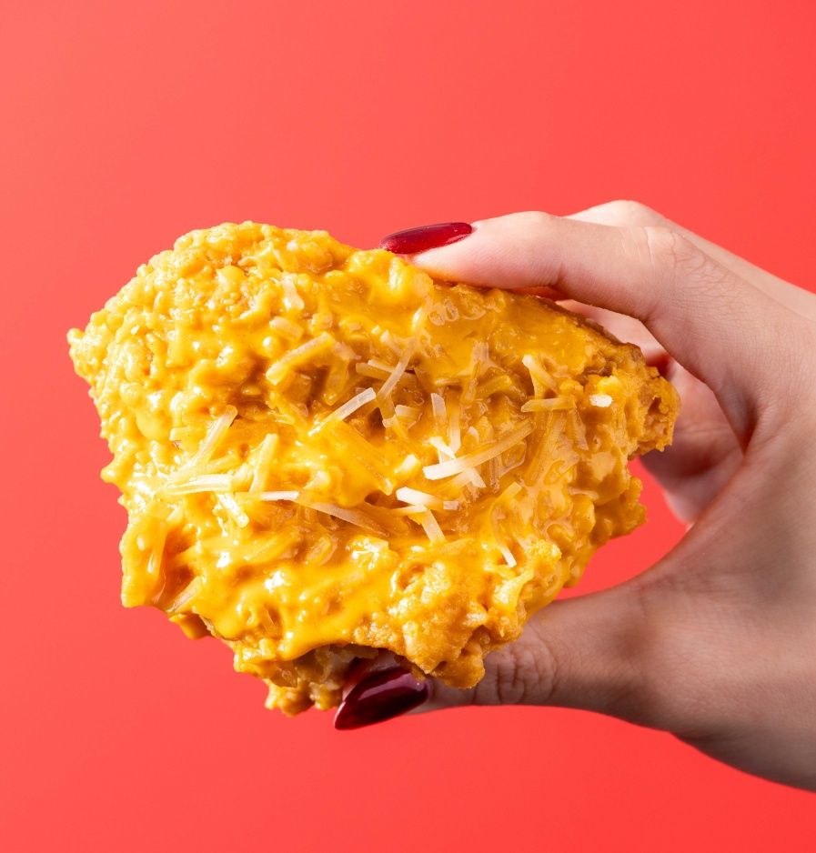 2026過年必吃速食新品推薦！必勝客「軟殼蟹鮑魚比薩」超奢華、摩斯海老雙蝦堡套餐再送紅包袋！-8