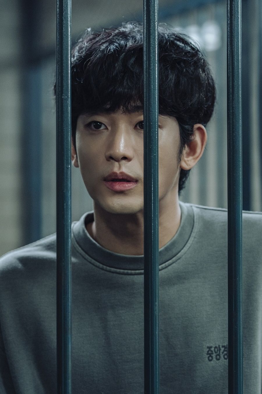 金秀賢必看8部影劇作品推薦！《淚之女王》哭戲演技封神，出道17年只主演過7部韓劇，和金智媛交往傳聞持續發酵！-15