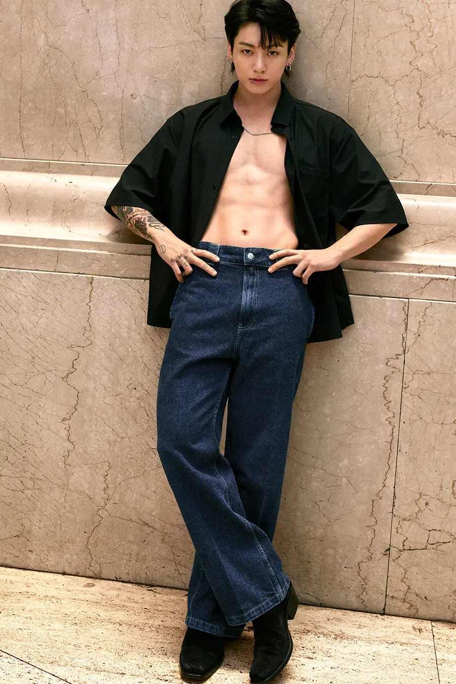 阿米老淚落下！BTS防彈時尚帝國全開：Jin退伍秒拿下Gucci！LV、Dior精品都搶合作！-17