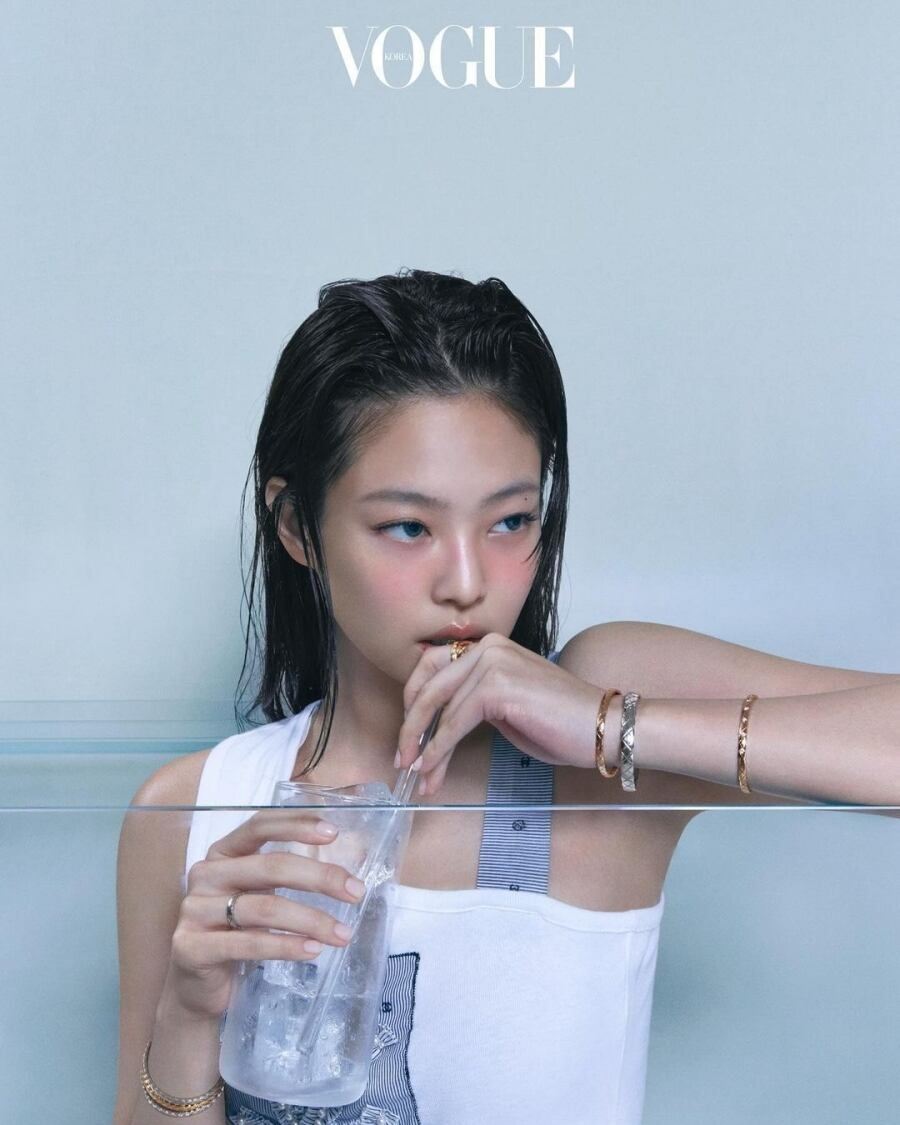 2025韓網熱議6位夏日畫報女神！IU、高允貞清新感爆棚，權恩妃火辣身材成焦點！-10