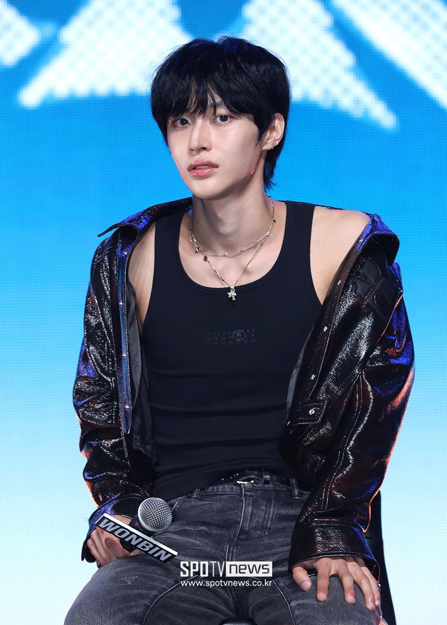 網評6位韓國男偶像最佳整型範本！元彬、V五官太精緻，車銀優完美比例根本不科學！-11