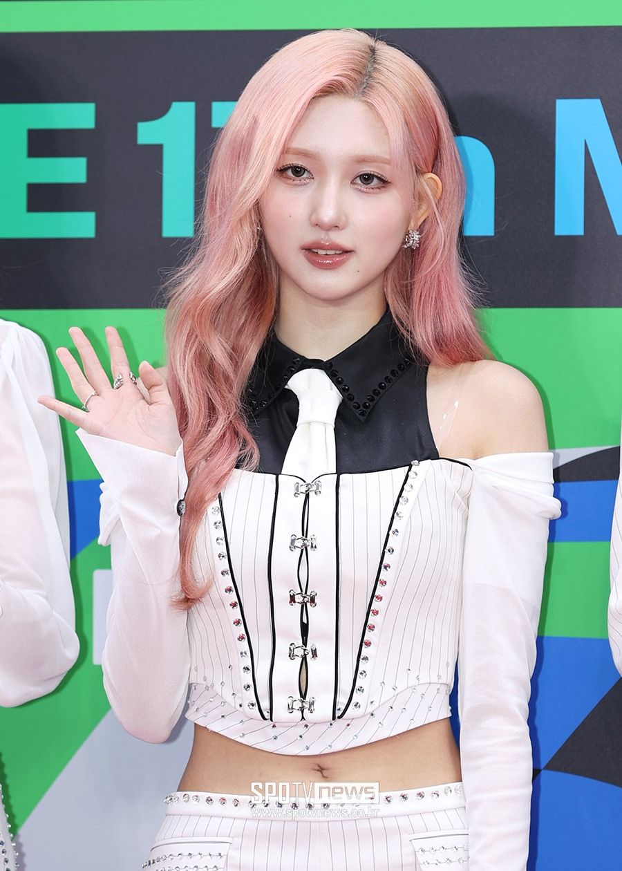 原來她們都屬馬！盤點8位馬年出生的KPOP女偶像，潤娥凍齡美貌掀熱議，秋天、寧寧都是馬寶寶！-9