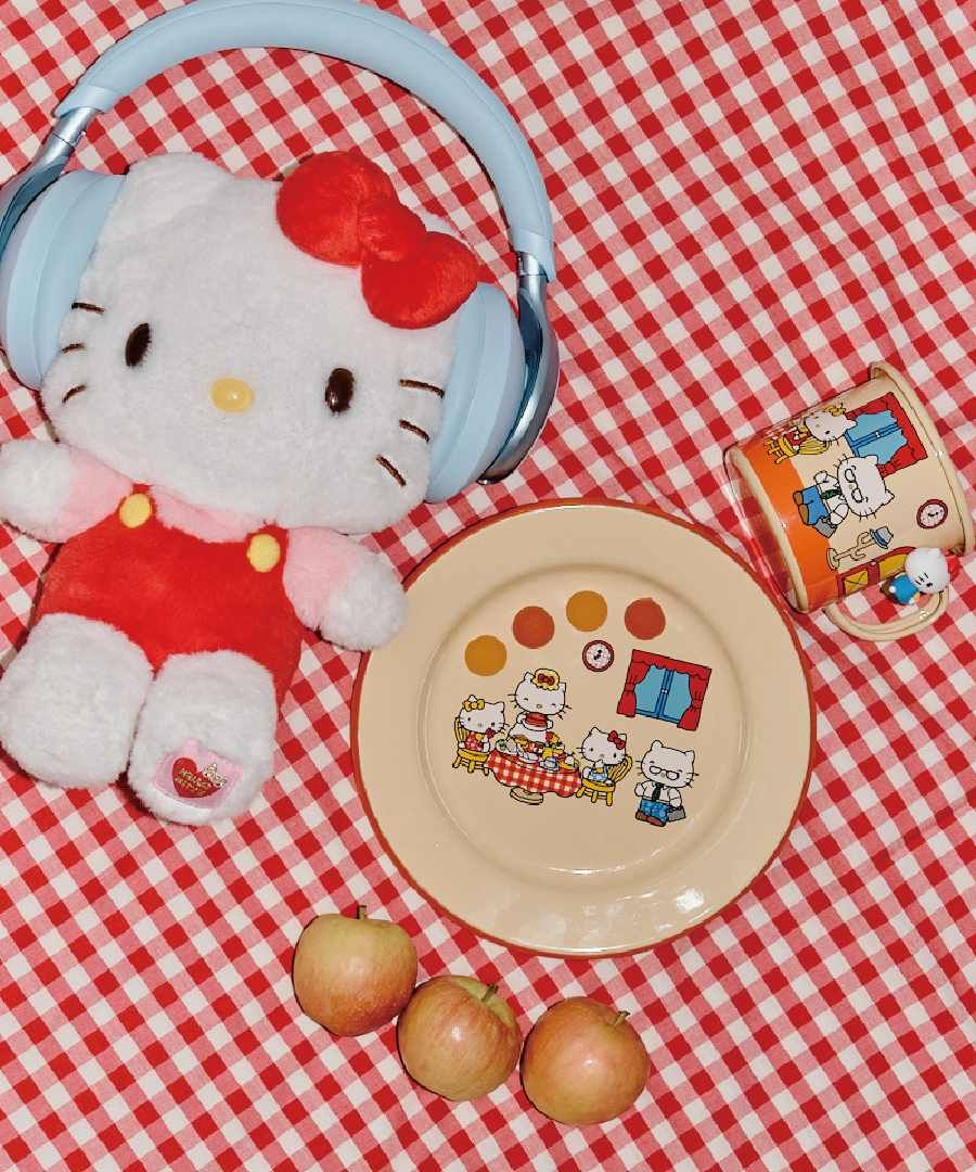 可愛發瘋！韓國開賣Hello Kitty聯名餐具、「呆萌Kitty磁鐵+馬克杯&奶油黃盤子」韓妞都在搶！-11