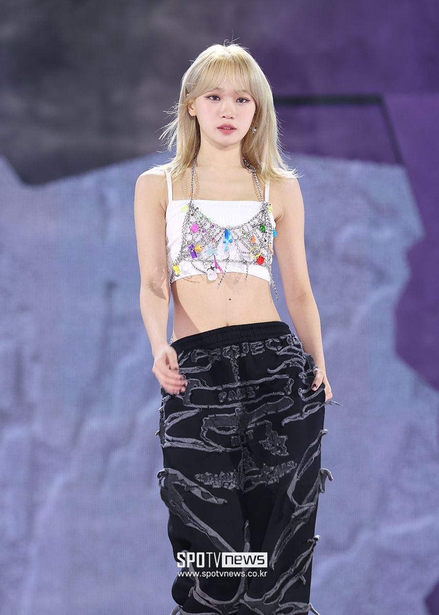 細到不合理！韓網熱議8位「螞蟻腰」KPOP女偶像！張員瑛比例太不科學，Rosé、雅賢腰線最誇張！-5