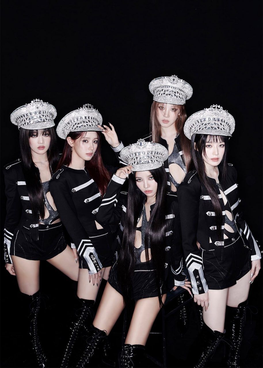 2024首日銷量最多的五大KPOP女團專輯！aespa意外沒上榜，NewJeans第二，冠軍銷量高得驚人！-11