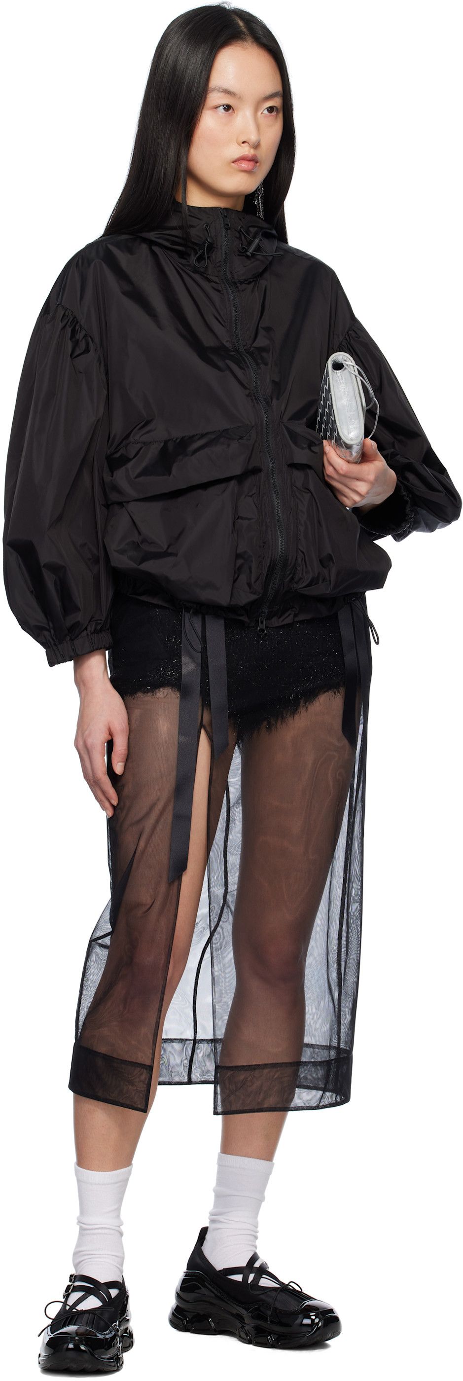 2025七雙爆紅「芭蕾運動鞋」盤點！LOEWE、PUMA全球瘋搶、路上韓妞都穿這雙！-10