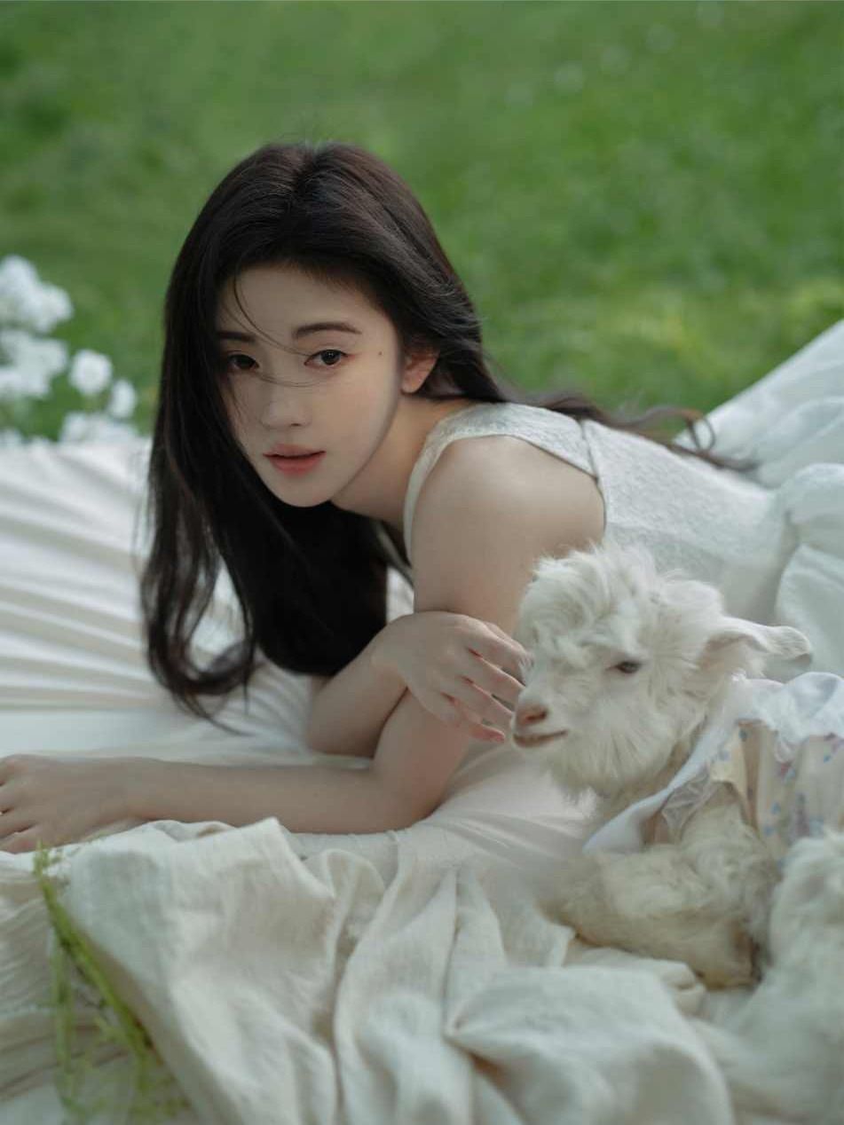 美到像AI陸劇女星！趙露思、虞書欣美到不用修圖，「她」晉升陸娛最美整形模板！-5
