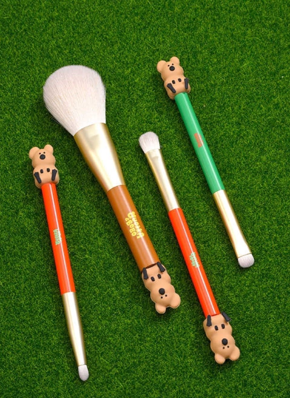 屈臣氏獨賣矮袋鼠美妝用具！立體Quokka蜜粉刷、BOBO棉花糖粉撲...，買刷具送毛絨化妝包！-5