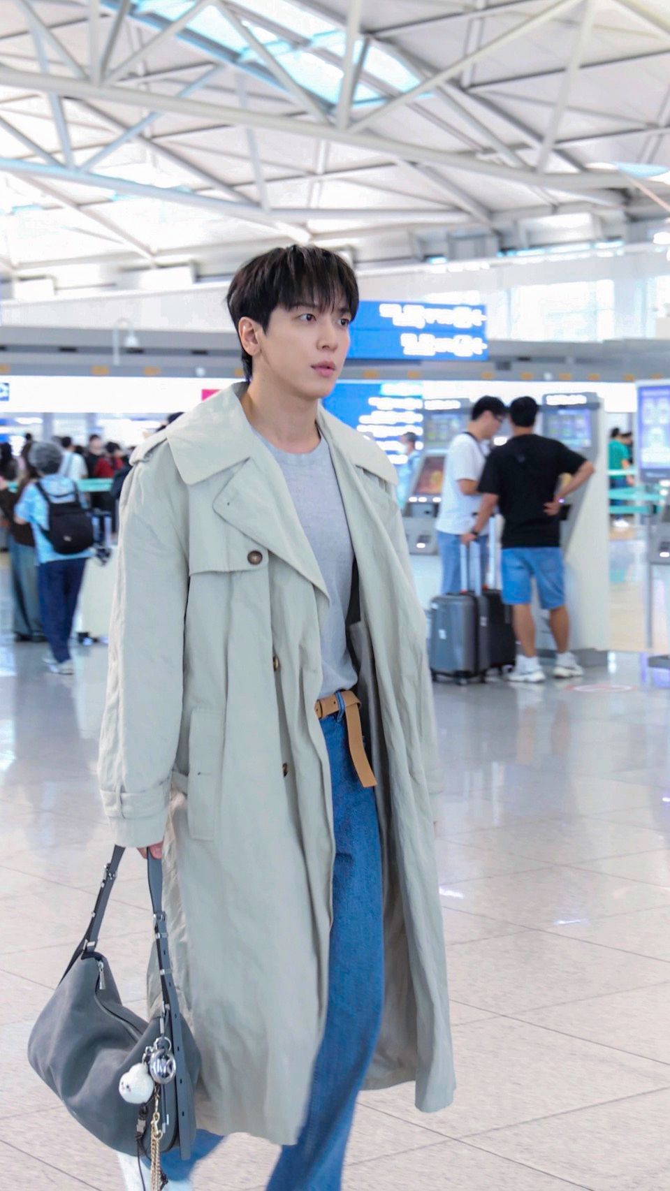 誰都逃不過掛飾風潮！愛豆們也都愛上「包包吊飾」！SKZ昇玟、舒華同款找到了！-6