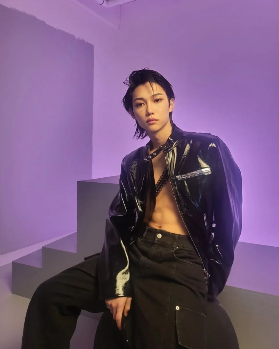精靈王子Stray Kids Felix「慵懶頹廢美」私服反差魅力，說是人間LV一點都不誇張！-2