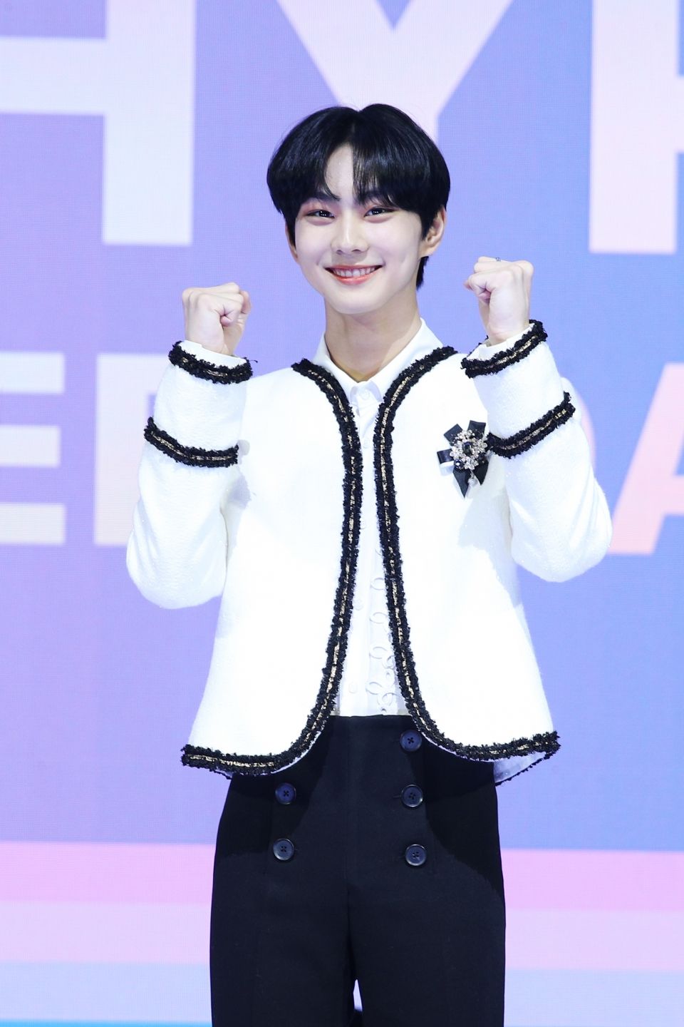 韓網票選最帥「貓咪相」新生代男偶像TOP6！Jun、禎元人氣狂飆，元彬晉升新一代貓系男神！-4
