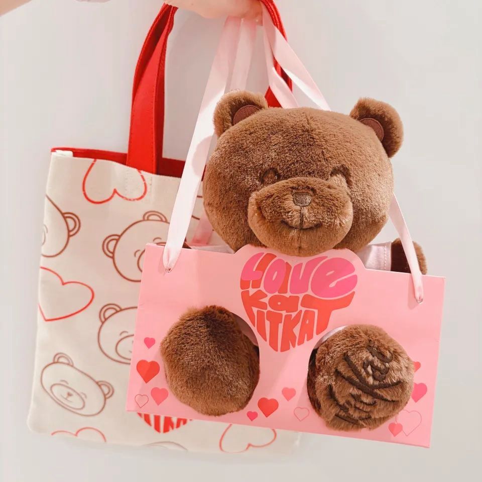 2026情人節禮物就送這個！超呆萌「Kitkat愛心巧克力小熊絨毛玩偶、熊熊馬克杯」日妞都狂搶！-15