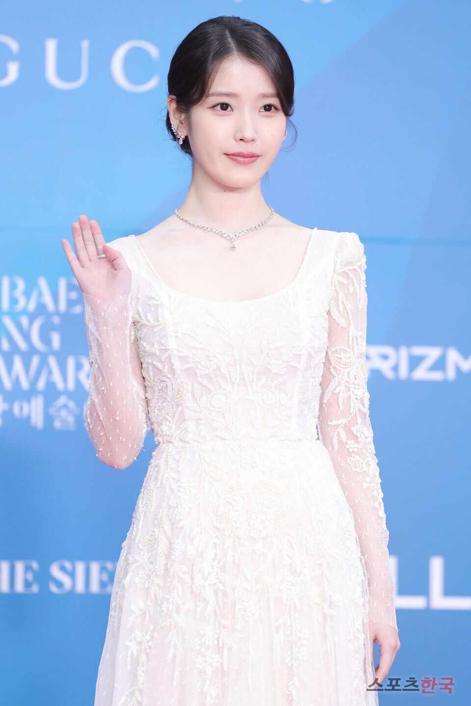 韓網公認5位受到全世代喜愛的女偶像！「國民妹妹」IU超圈粉，安俞真、潤娥不分年齡都喜歡！-12