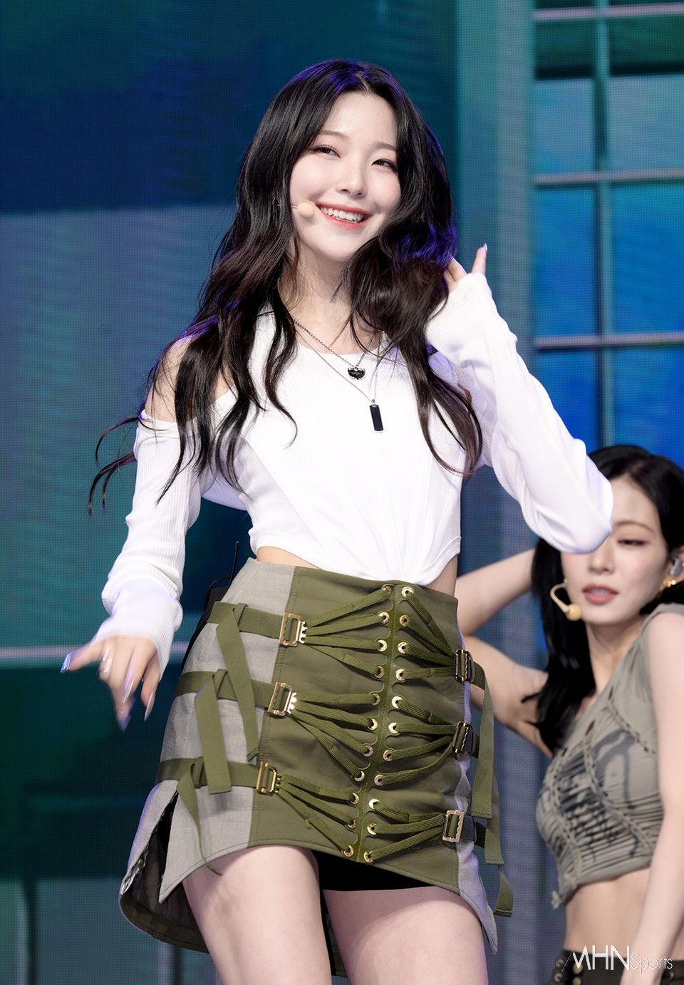 原來這就是FREE PASS相！韓網票選父母會喜歡的女偶像：Jisoo清爽端正又耐看，沅禧、安俞真長輩緣代表！-15