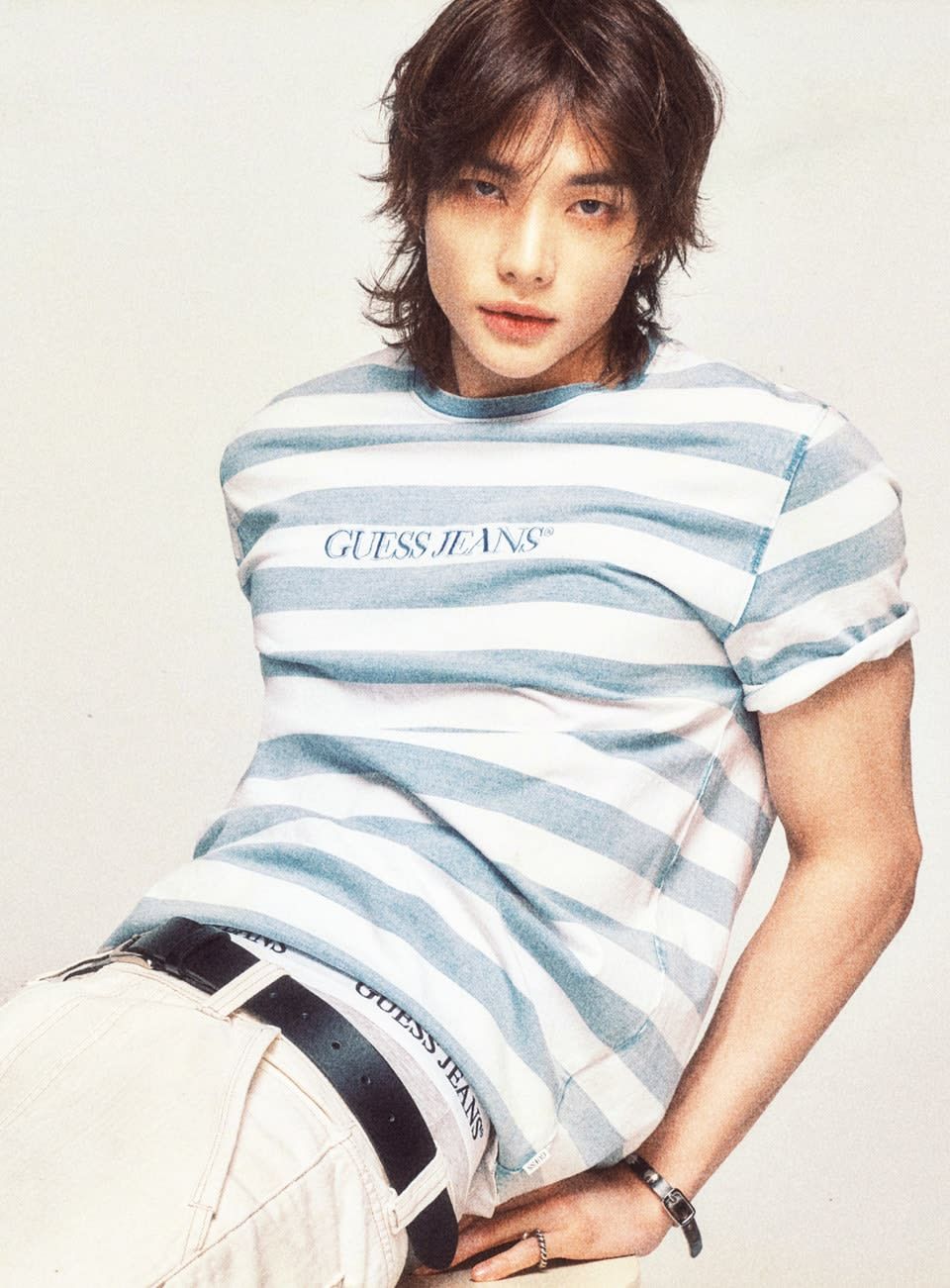 一早就被帥醒！GUESS真的找SKZ鉉辰拍廣告！「低腰＋內褲頭外露」太性感、STAY們又幸福了！-7