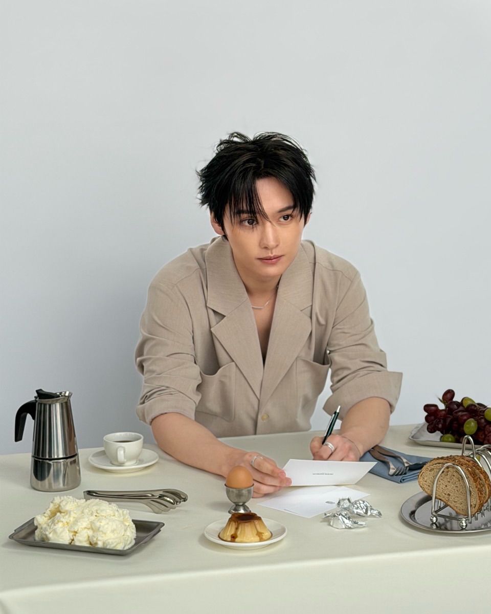 韓網公認7位「四次元」男偶像代表！希澈「瘋子偶像」始祖，杋圭、Lee Know「冷面笑匠」-6