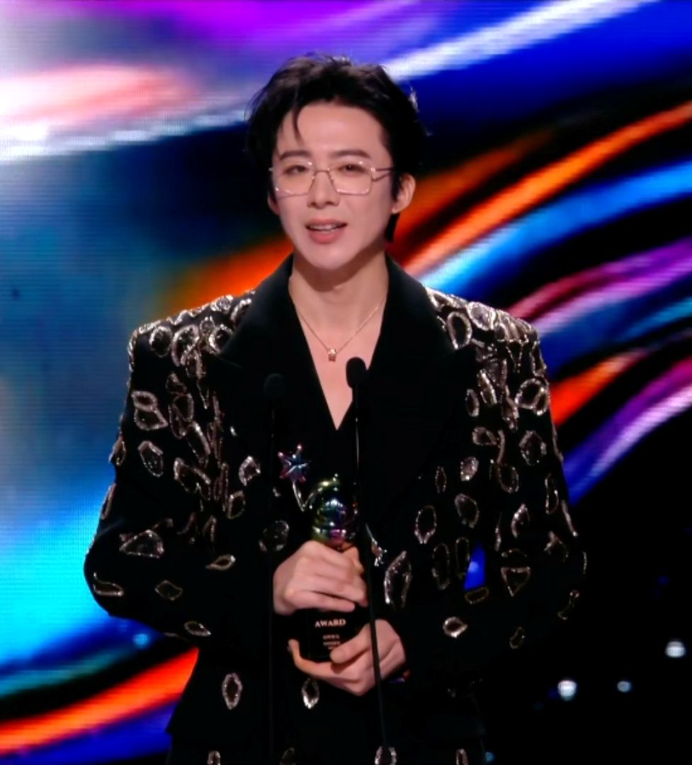 2025愛奇藝尖叫之夜得獎名單出爐！白鹿＆劉宇寧奪尖叫男女演員，任嘉倫拿下2026最矚目演員！-4