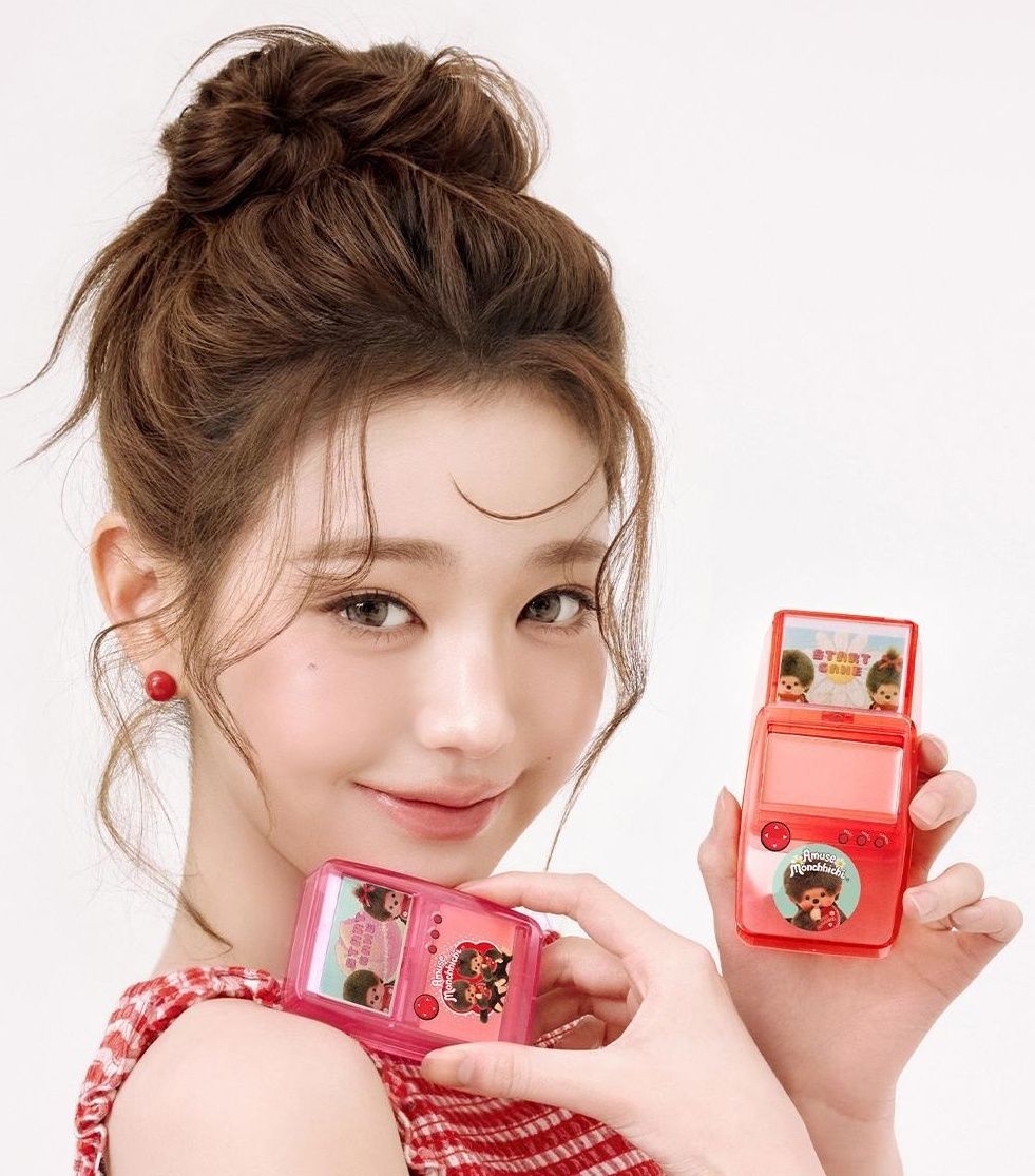 張員瑛同款直接照抄！AMUSE×蒙奇奇爆紅聯名洗版全韓網，果凍嘟唇、陶瓷肌＋巨型粉撲太欠收！-14