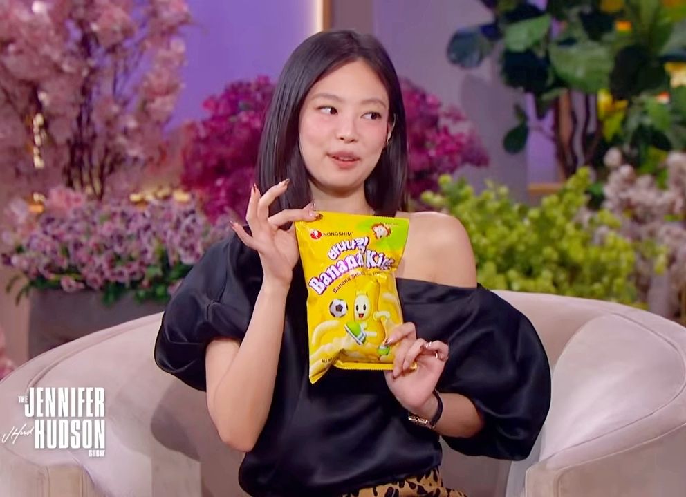 Jennie最愛同款零食找到了！超夯「香蕉脆條」韓妞瘋狂掃貨、這款餅乾台灣超市就買得到！-9